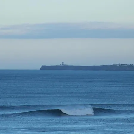 Da Silva Surf Five Apartment *
